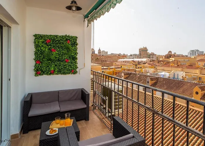 شقة Stylish In Centro - Balcony And View مالقة